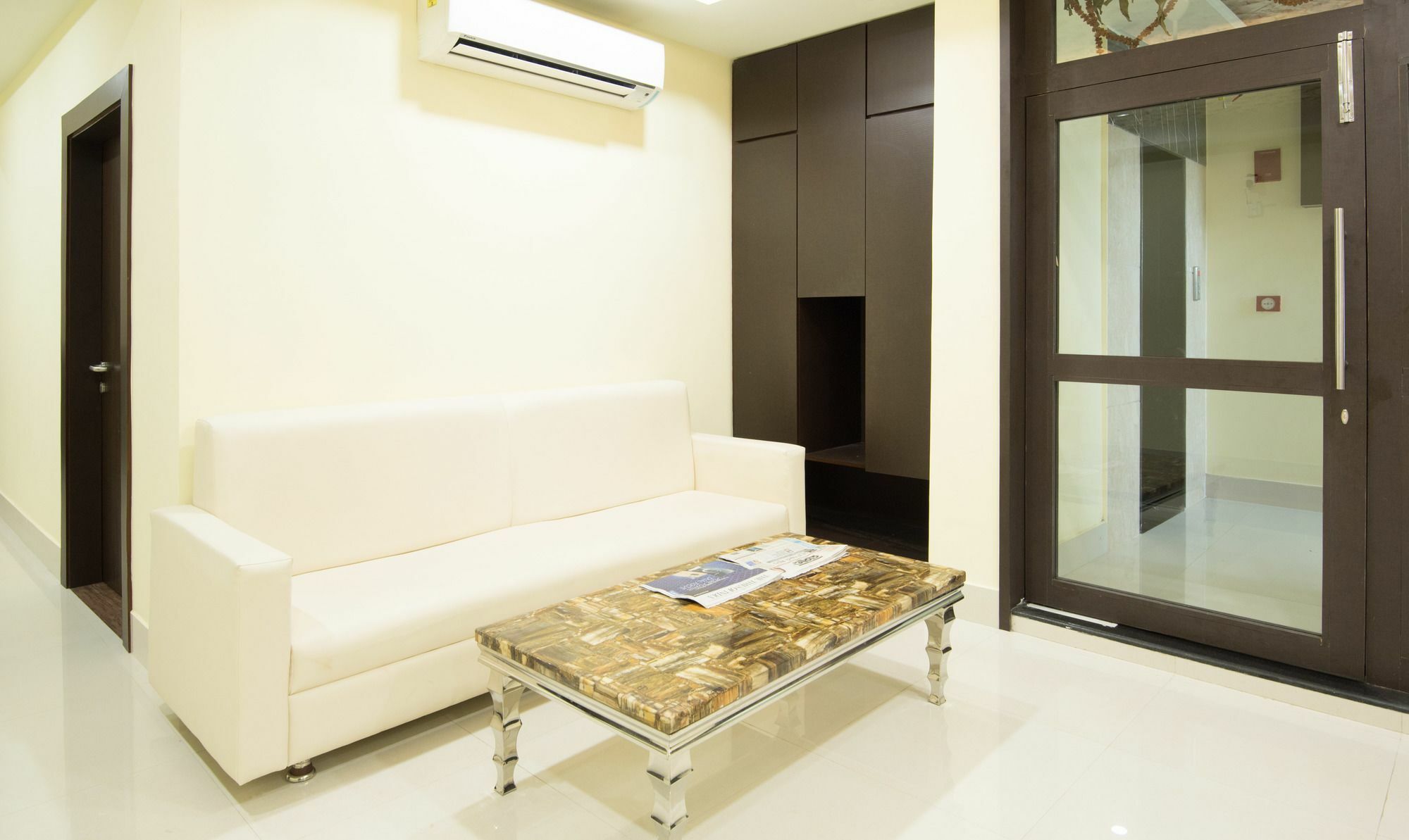 Treebo King'S Court Chandrasekharpur Bhubaneswar Exteriör bild